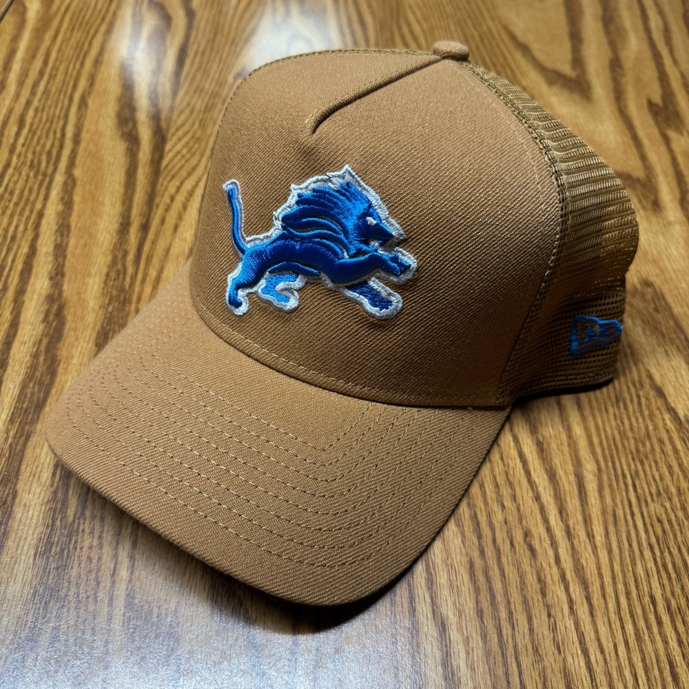 Detroit Lions New Era Snapback - LIKE NEW!